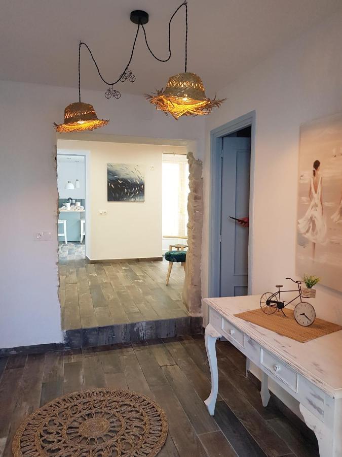 Ideal Parelles Aptm Amb Encant Estil Mediterrani I Tranquil A Llança 외부 사진