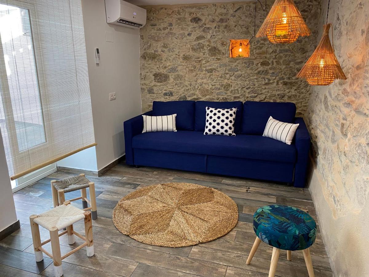Ideal Parelles Aptm Amb Encant Estil Mediterrani I Tranquil A Llança 외부 사진